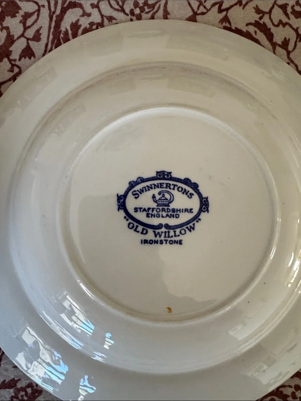 Blue Willow Ceramic Serving Bowl and Sauce Boat Set and six bowls